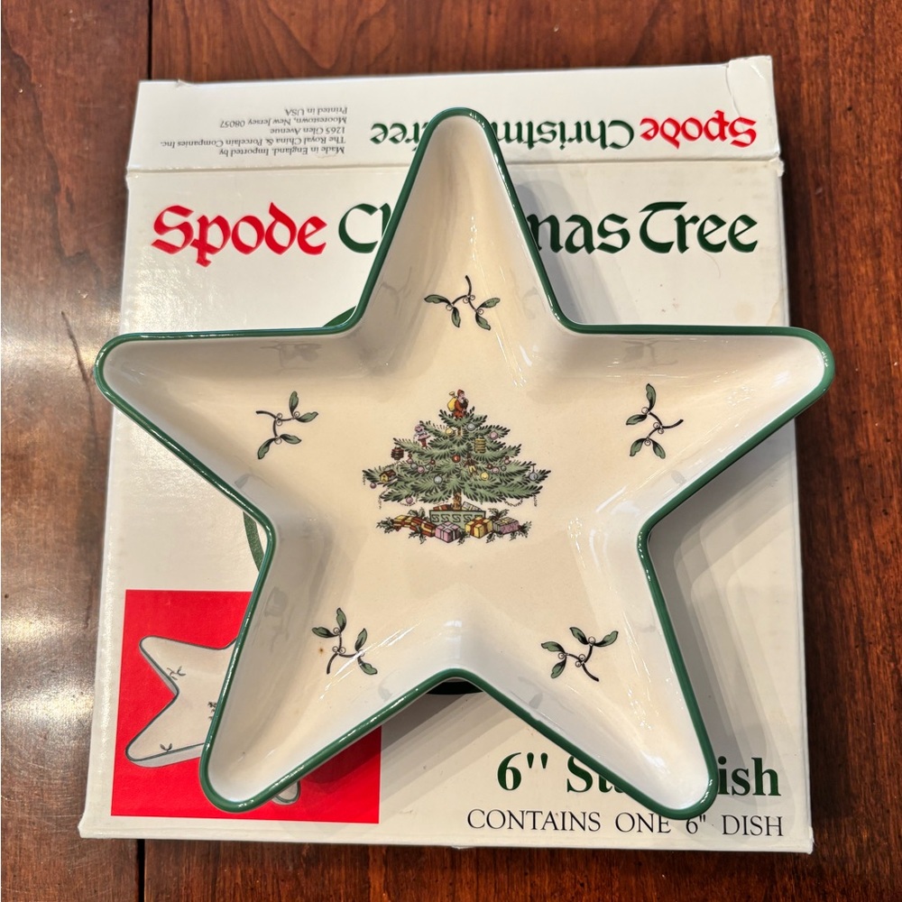 Spode Christmas Tree 6” Green and Cream Holiday Decor Star